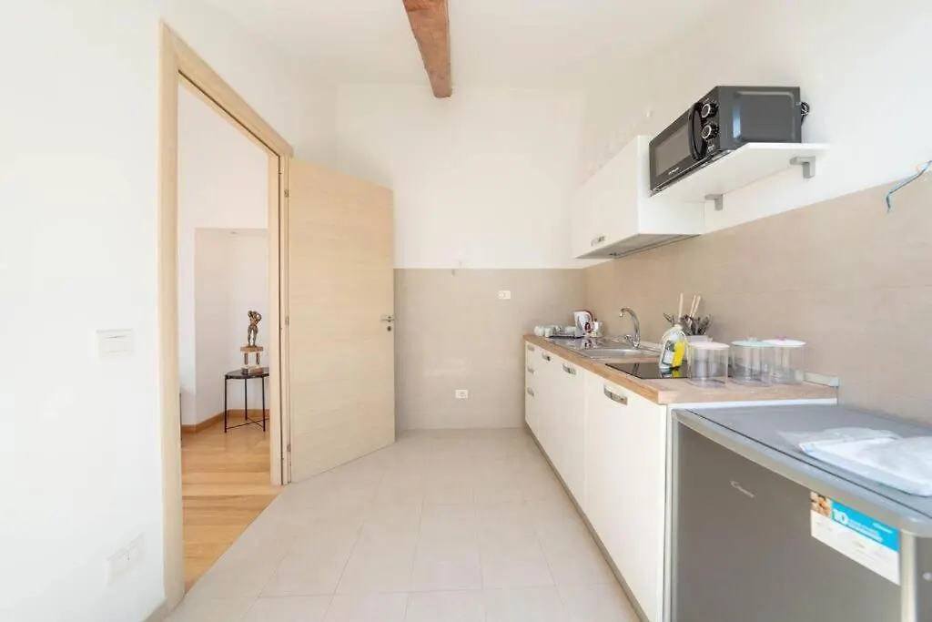 Cairoli Building By Dimorra Aparthotel Naples