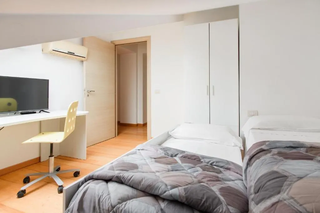 Cairoli Building By Dimorra Aparthotel Naples 0*,  Italy