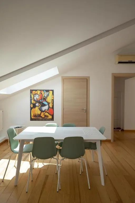 Cairoli Building By Dimorra Aparthotel Naples